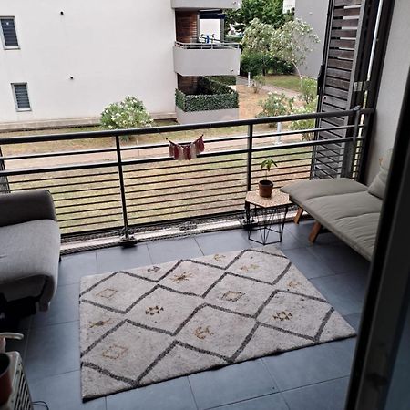 Appartement T2 Avec Terrasse, 5 Min De La Plage Fréjus Dış mekan fotoğraf